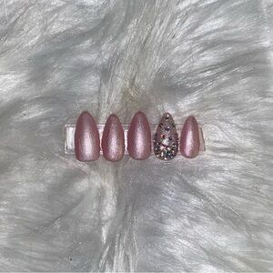 10pcs Short Almond Matte Pink Shimmer Rhinestone  Accent Press on Nails